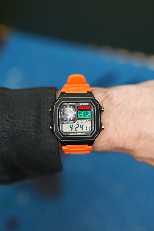 "Dark Side of the Moon" Metal Casio Royale